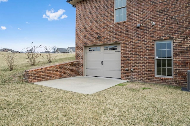 exterior space featuring driveway