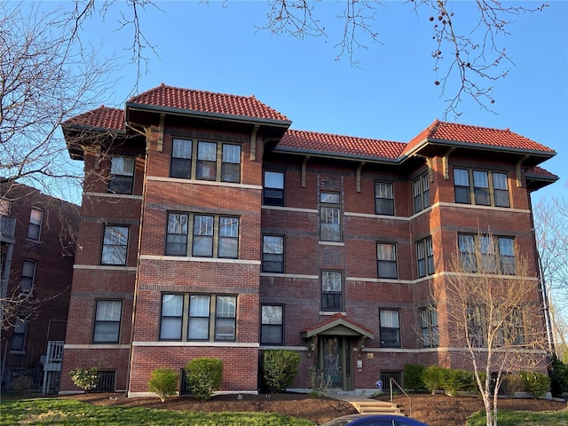 view of building exterior