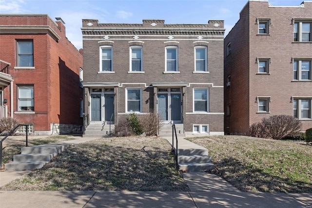 view of front facade with brick siding