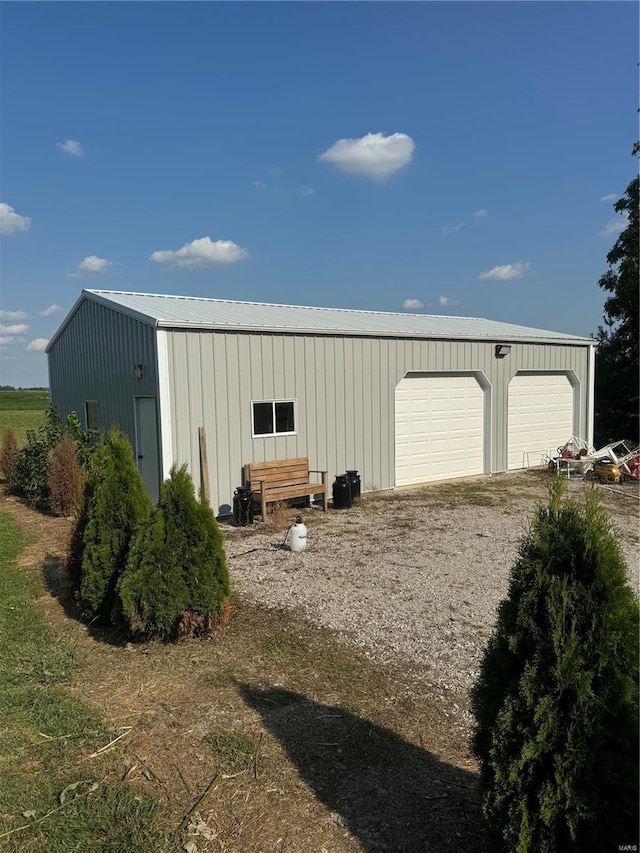 view of outbuilding featuring an outbuilding