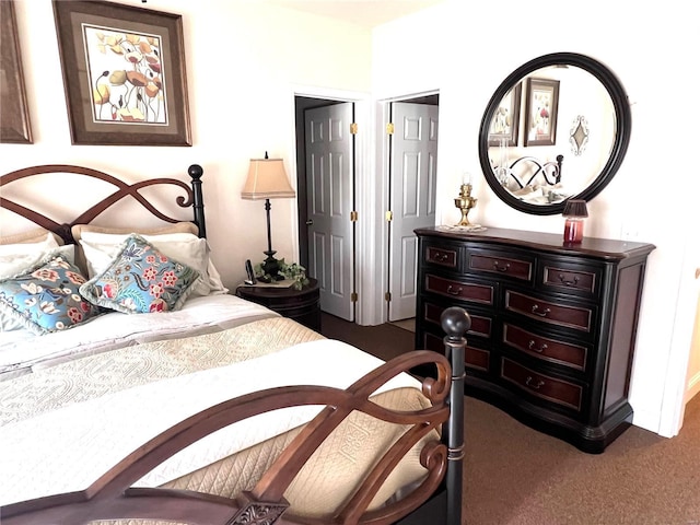 bedroom featuring carpet flooring