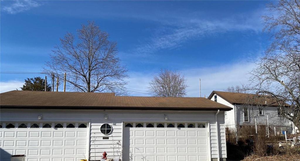 view of detached garage