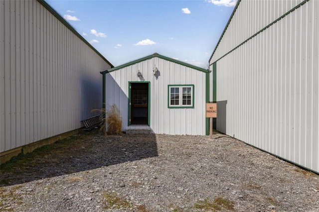 view of outbuilding with an outbuilding