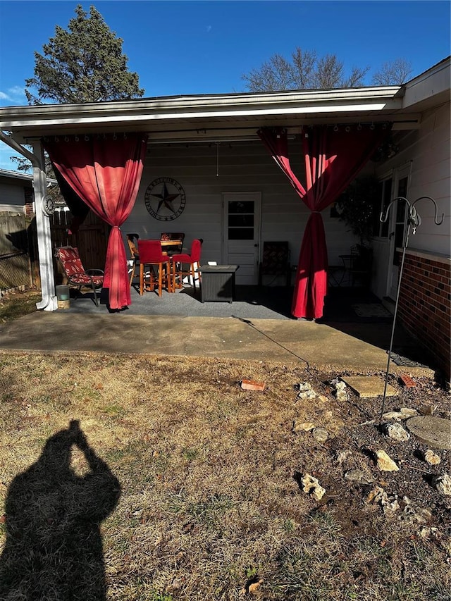 garage featuring fence