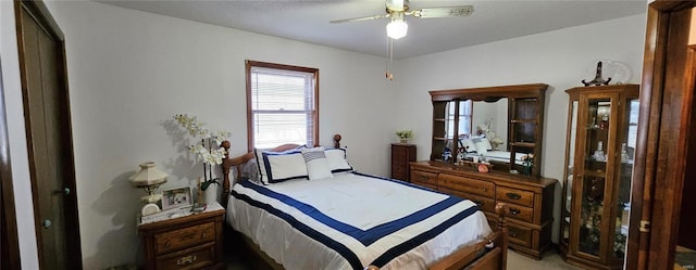 bedroom featuring a ceiling fan