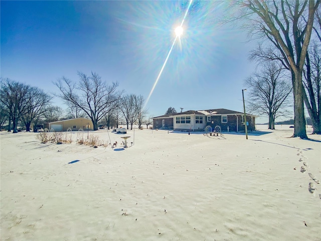 view of yard with a garage