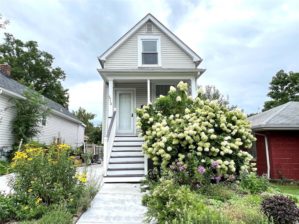 view of front of home