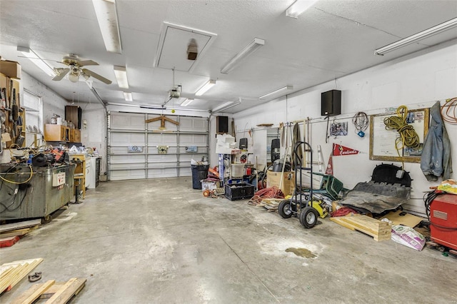 garage featuring a ceiling fan