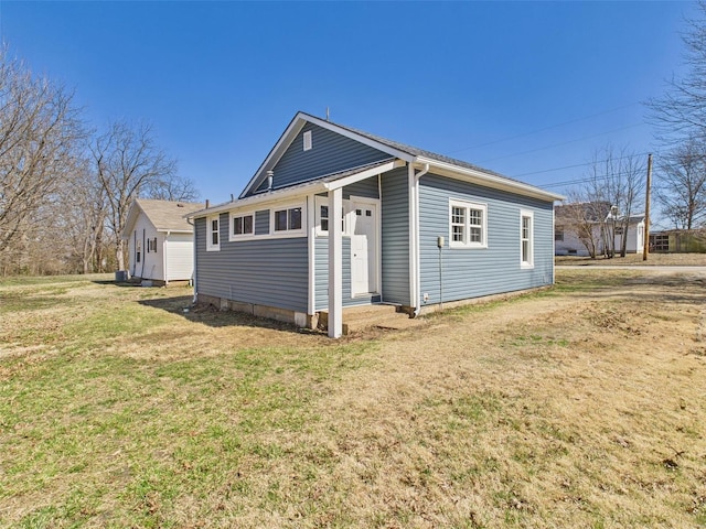 exterior space featuring a yard