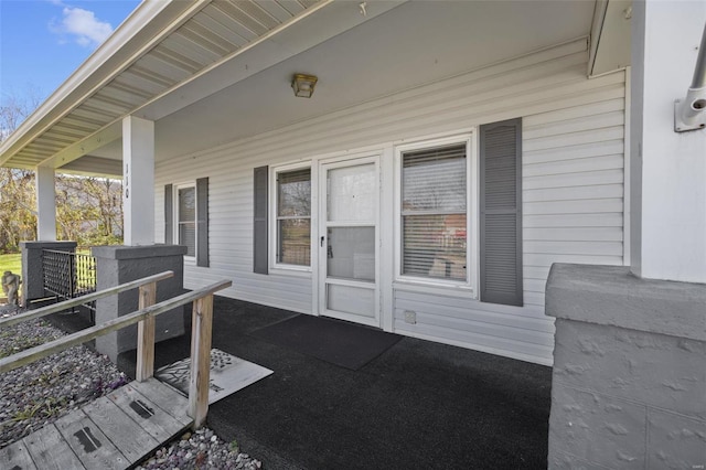 view of patio / terrace featuring covered porch