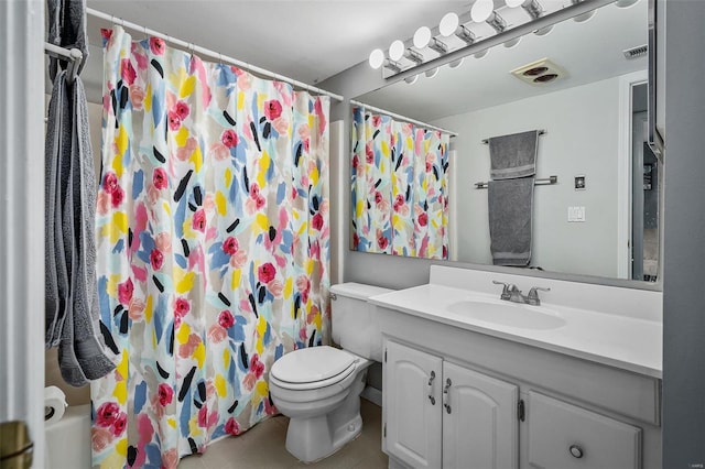 full bath with tile patterned floors, visible vents, toilet, a shower with shower curtain, and vanity