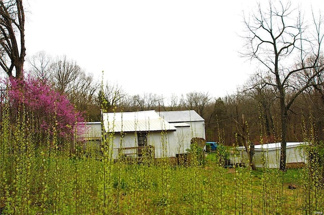 view of outdoor structure