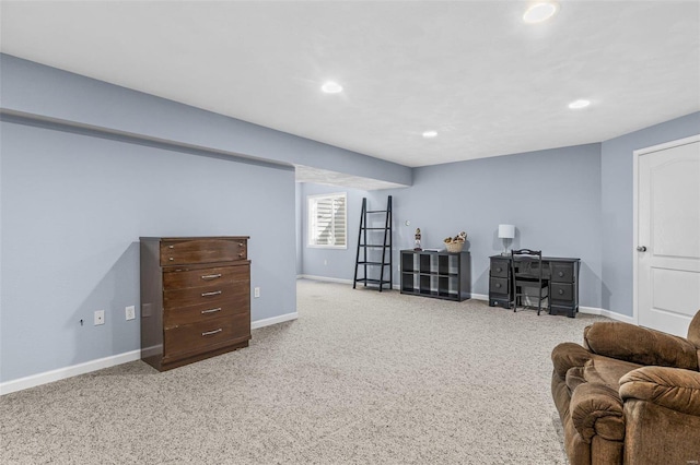 living area featuring recessed lighting, carpet, and baseboards