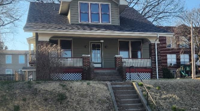 view of front facade with a porch