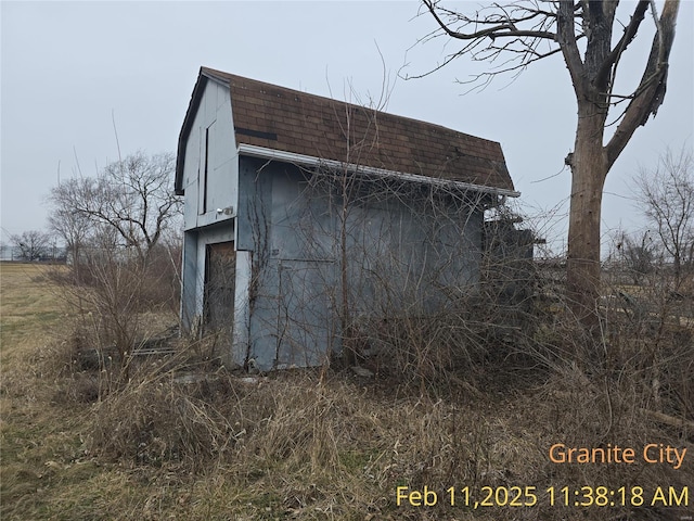 view of outdoor structure