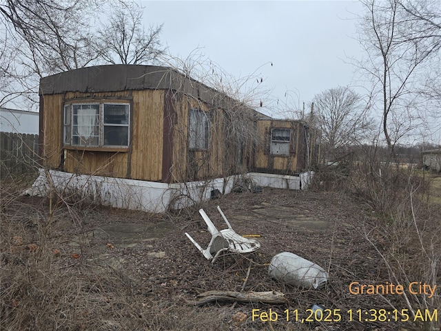 view of property exterior