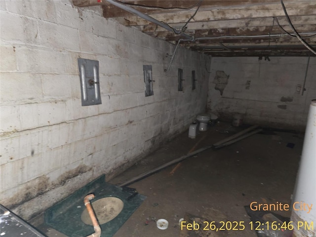 view of unfinished basement