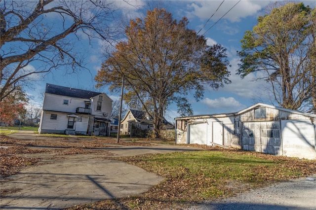 exterior space featuring driveway