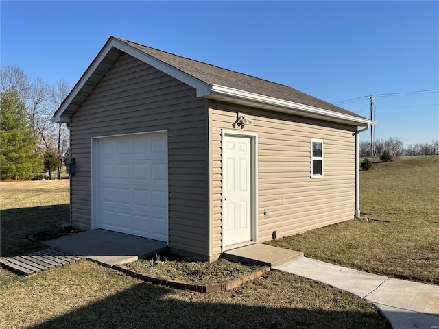 view of detached garage