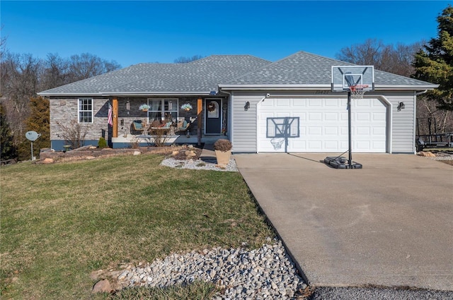 single story home with driveway, a front lawn, roof with shingles, and an attached garage