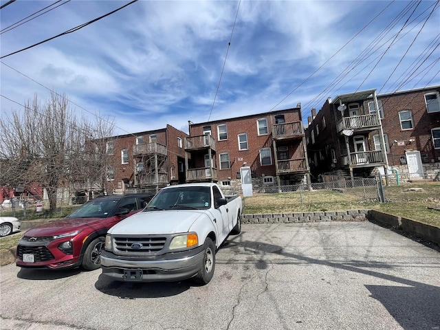 view of street featuring a residential view