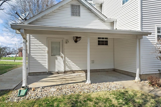 view of property entrance