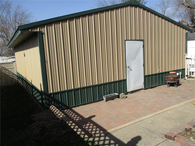 view of outbuilding