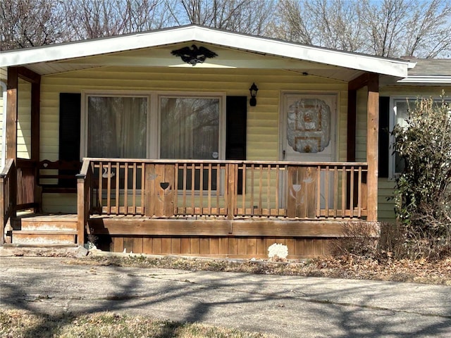 view of front of property with a porch