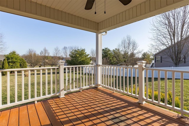 deck with ceiling fan