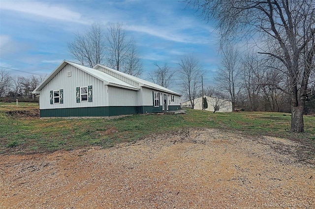 view of side of home