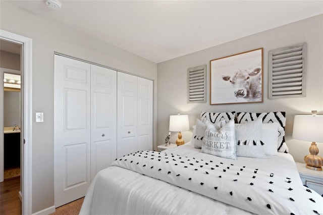 bedroom featuring a closet
