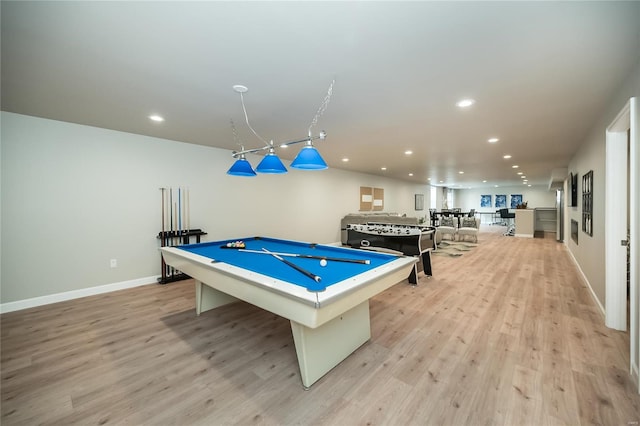 recreation room featuring light wood-style flooring, recessed lighting, pool table, and baseboards