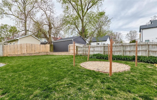 view of yard featuring a fenced backyard