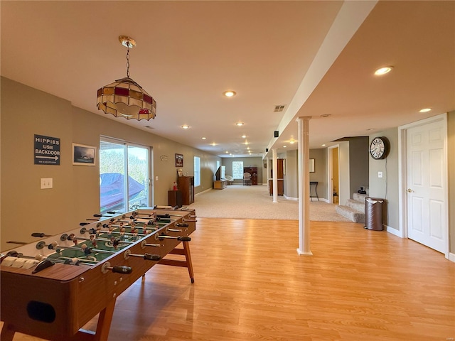 game room featuring light wood finished floors, baseboards, recessed lighting, and visible vents