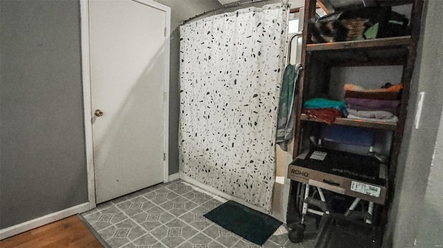 bathroom with baseboards