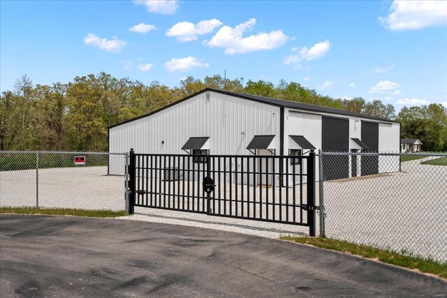 exterior space featuring fence