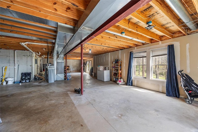basement with washer / clothes dryer