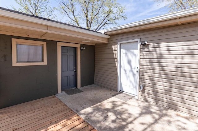view of entrance to property
