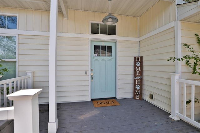 view of property entrance