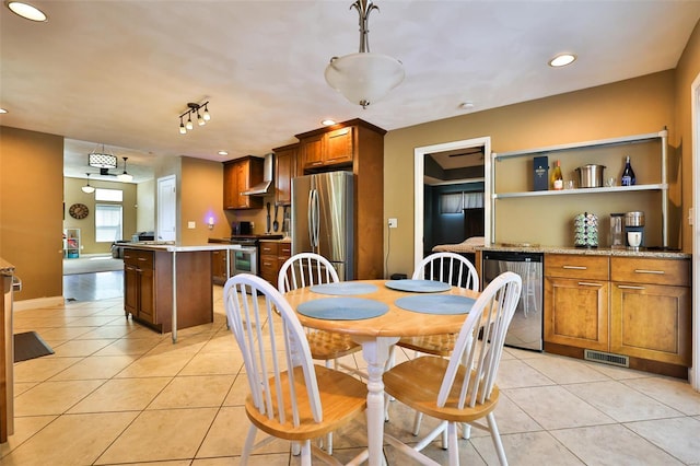 dining room featuring visible vents, recessed lighting, light tile patterned floors, and baseboards