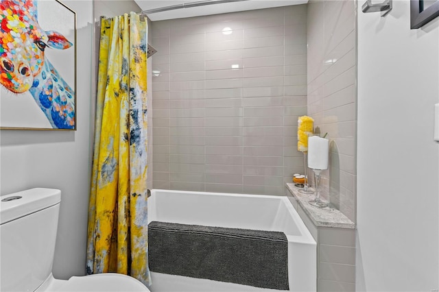 full bath featuring toilet and shower / tub combo
