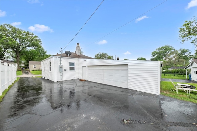 view of detached garage