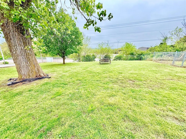 view of yard featuring fence