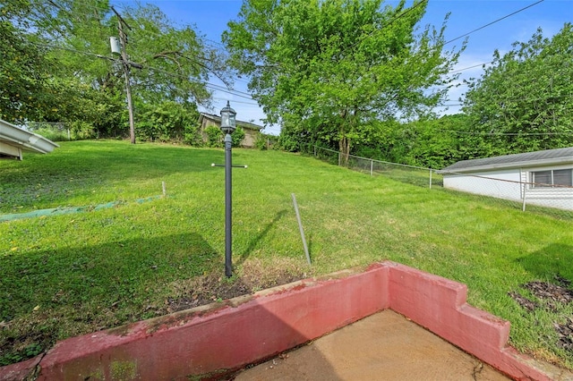 view of yard featuring fence