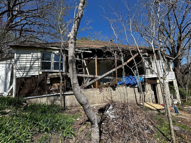 view of property exterior