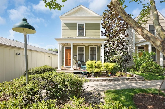 view of front of house featuring a porch
