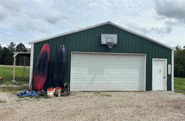 view of detached garage
