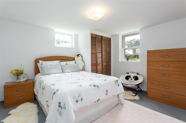 bedroom featuring a closet