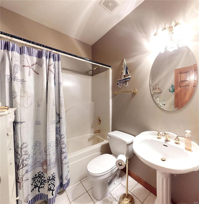 bathroom featuring shower / bath combination with curtain, visible vents, tile patterned floors, baseboards, and toilet