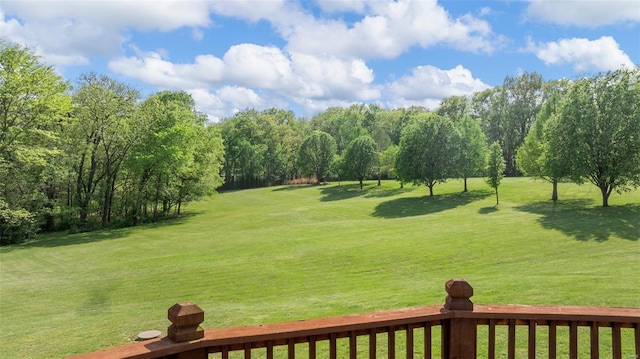 view of yard with golf course view